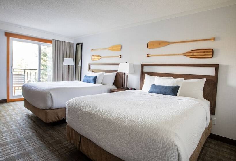 2ダブルベッドのスタンダードルーム, Pyramid Lake Lodge