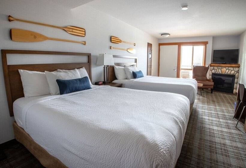 ２ダブルベッドのスタンダードルーム, Pyramid Lake Lodge