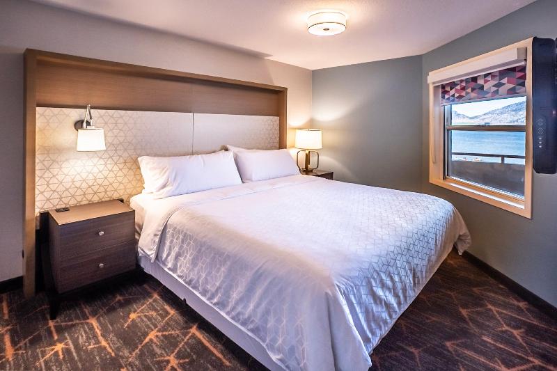 침실 2개 스위트, Holiday Inn Osoyoos