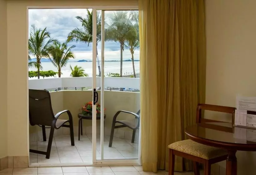 اتاق استاندارد با تخت بزرگ, Fiesta Resort Central Pacific   All Inclusive