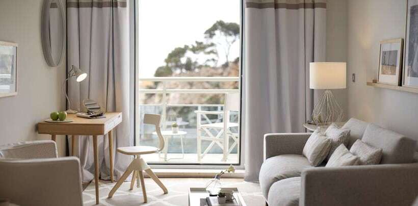 オーシャンビューデラックスルームバルコニー付き, Bellevue Dubrovnik