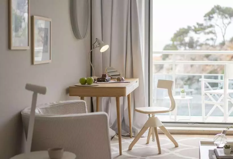 オーシャンビューデラックスルームバルコニー付き, Bellevue Dubrovnik