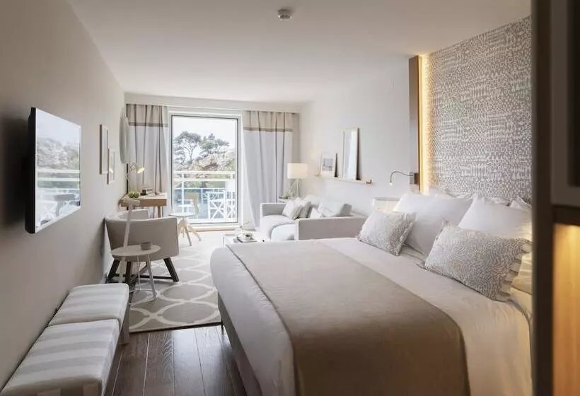オーシャンビューデラックスルームバルコニー付き, Bellevue Dubrovnik