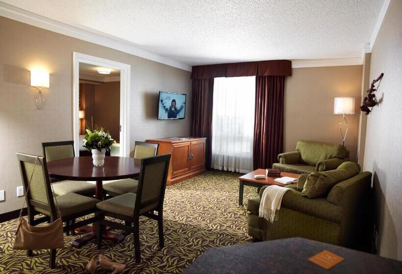 Люкс Deluxe Кровать Кинг, Varscona Hotel On Whyte