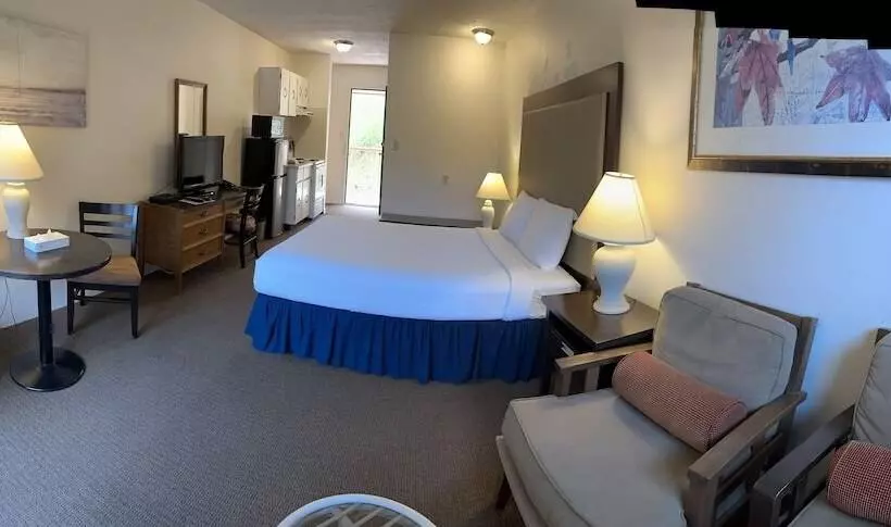 クイーンサイズベッドのスタンダードルーム, Wessex Inn By The Sea