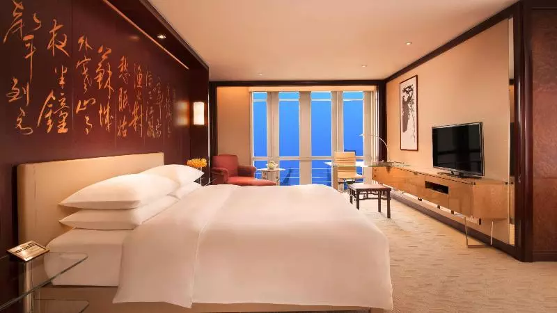 اتاق استاندارد با چشم‌انداز رودخانه, Grand Hyatt Shanghai