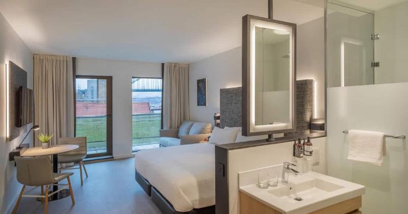 Quarto Estandar, Jin Jiang Pacific