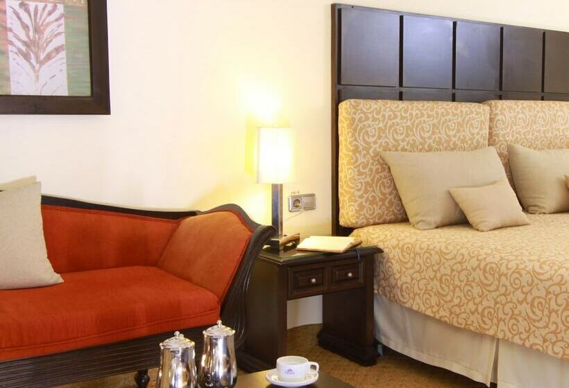 اتاق لوکس یک تخته, Dominican Fiesta