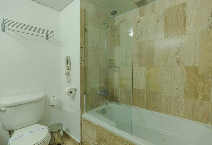 اتاق اجرایی, Dominican Fiesta