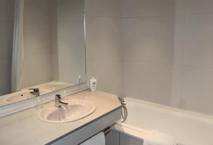 חדר סטנדרט, Amirauté Hôtel Golf Deauville