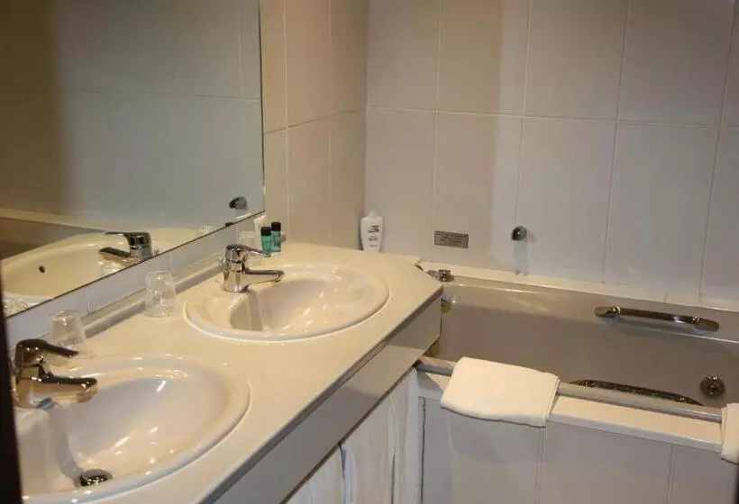 اتاق راحتی, Amirauté Hôtel Golf Deauville