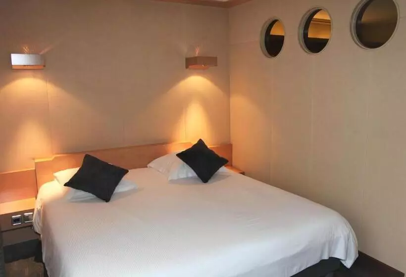 سوییت سوپریور, Amirauté Hôtel Golf Deauville