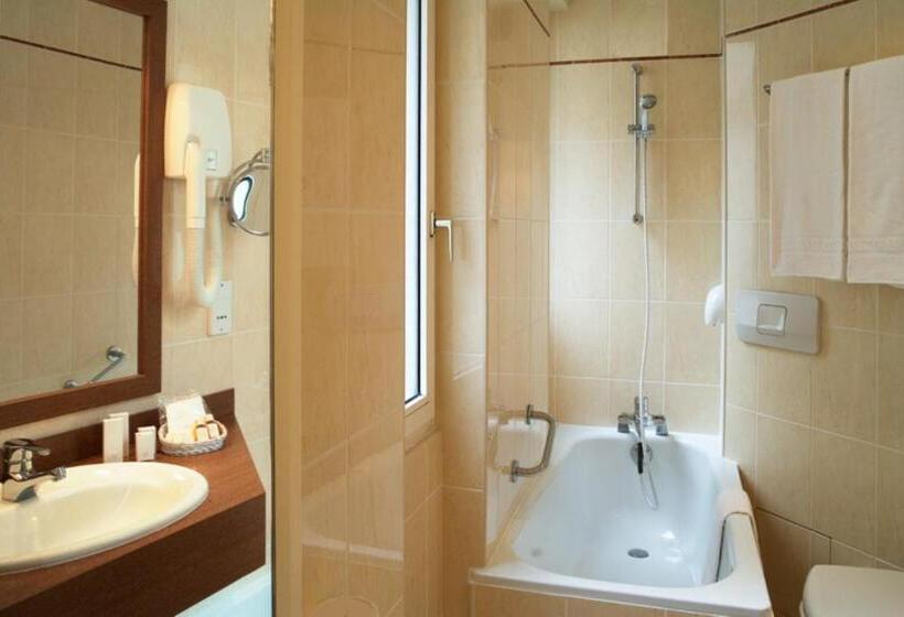 スタンダードルーム, Apollinaire