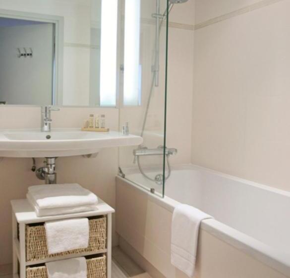 スーペリアールーム, Apollinaire