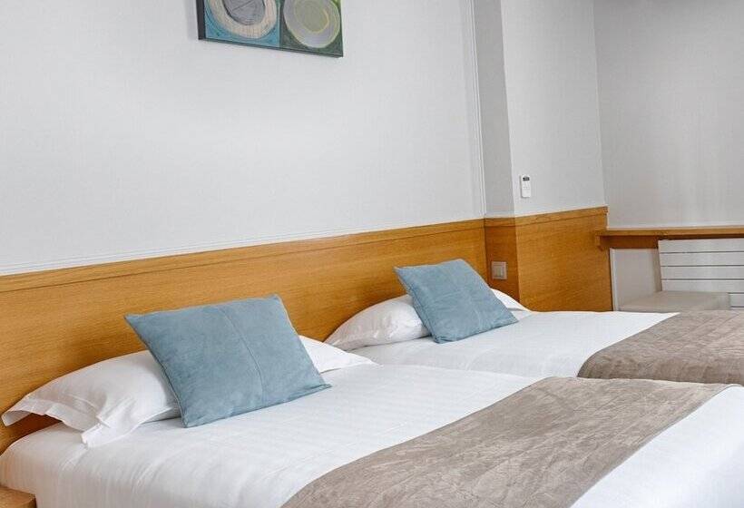 スタンダードルーム, Apollinaire