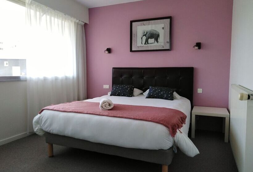 חדר סופריור, Astoria