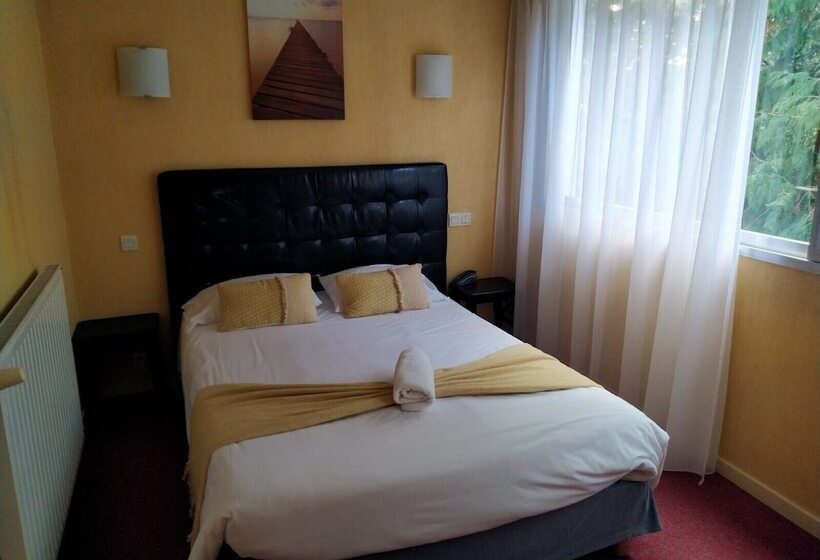 חדר קומפורט, Astoria