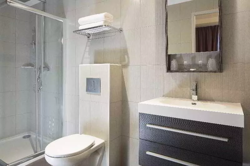 スタンダードトリプルルーム, Euro Hôtel Paris Créteil