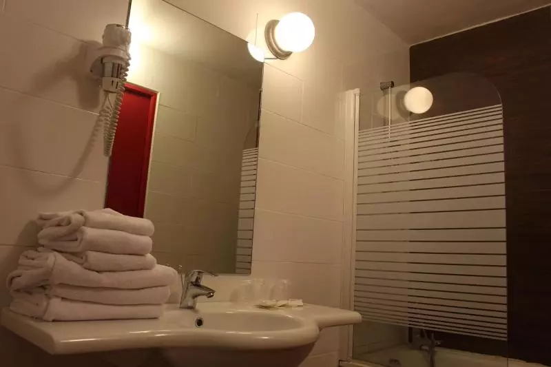 スタンダードトリプルルーム, Euro Hôtel Paris Créteil
