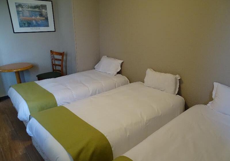 غرفة قياسية رباعية, Euro Hôtel Paris Créteil