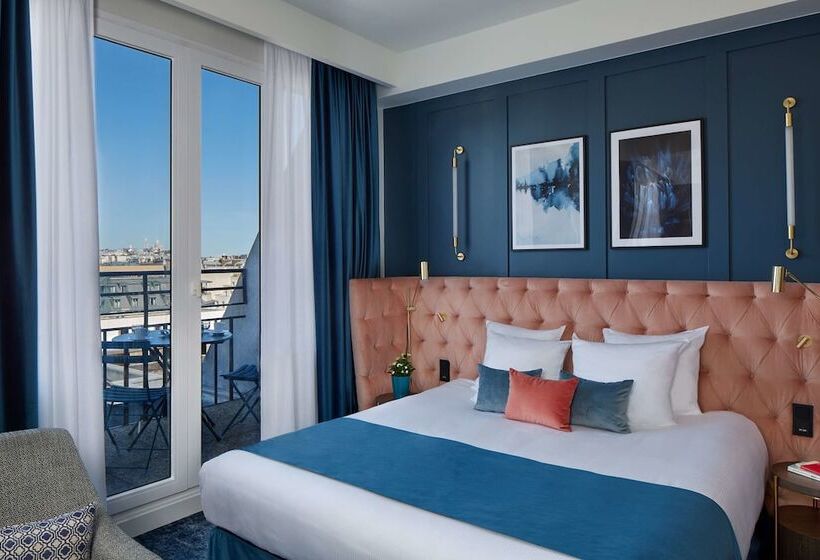 סוויטת ג'וניור, Pley