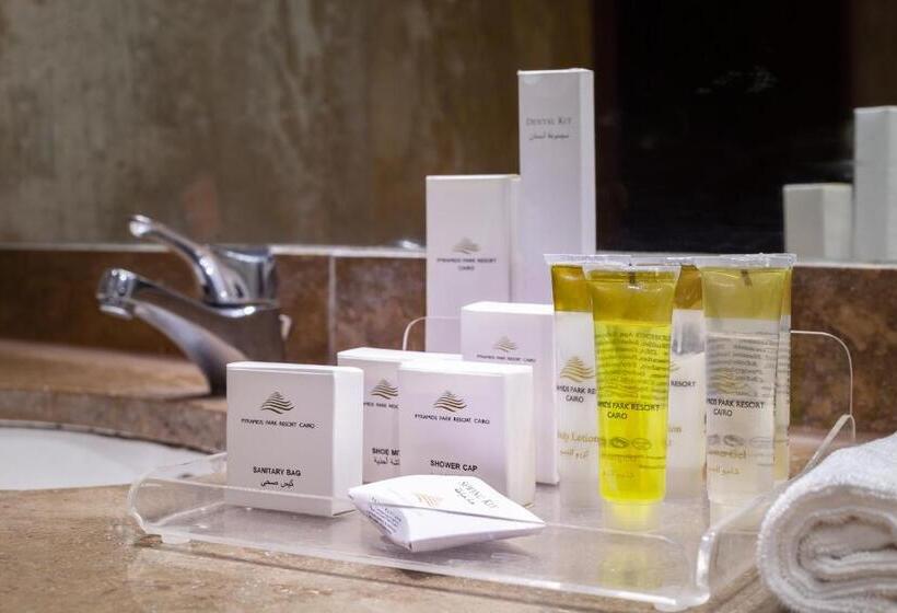 اتاق استاندارد سه نفره, Pyramids Park Resort Cairo