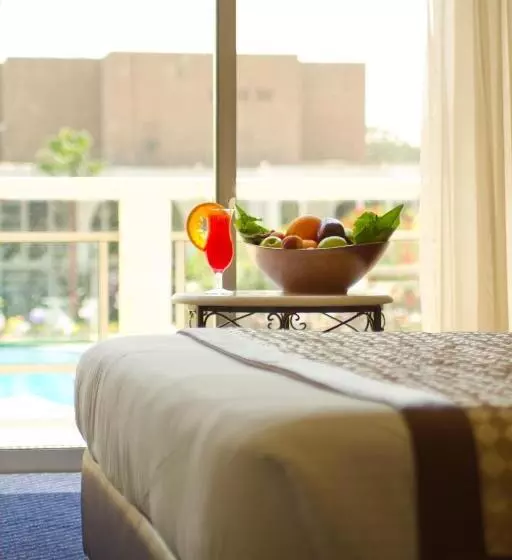 メゾネットスイート, Pyramids Park Resort Cairo