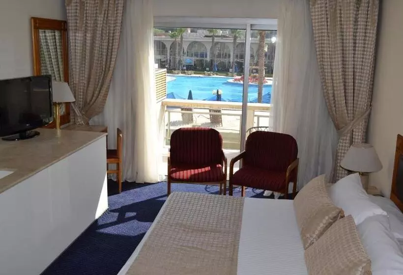 メゾネットスイート, Pyramids Park Resort Cairo