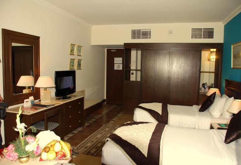اتاق استاندارد, Pyramids Park Resort Cairo