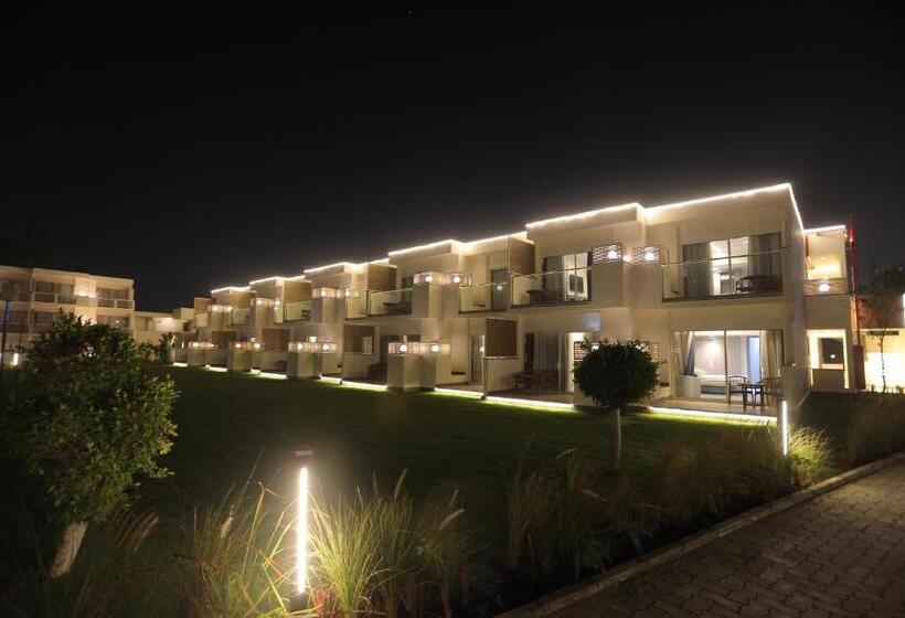 اتاق لوکس یک تخته, Pyramids Park Resort Cairo