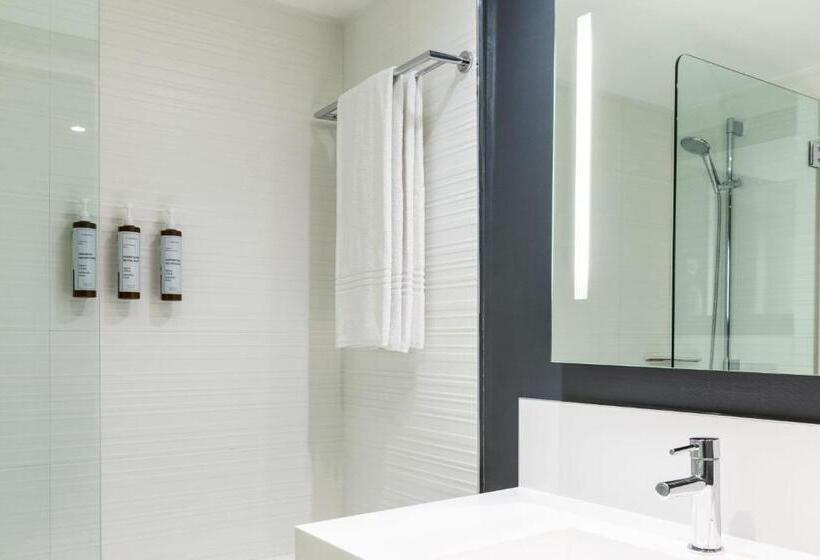 جناح جونيور ذو إطلالة جانبية على البحر, Ac Hotel By Marriott Nice