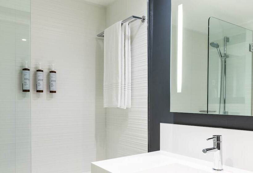 جناح جونيور ذو إطلالة جانبية على البحر, Ac Hotel By Marriott Nice