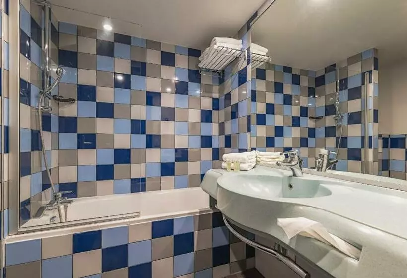 Standard Kolmen Hengen Huone, Best Western Hôtel Grand Parc Marne La Vallée