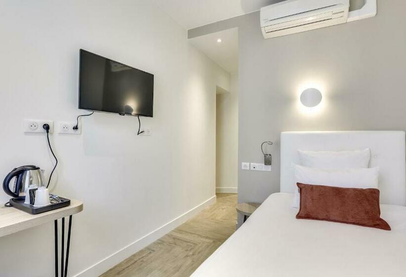 חדר סטנדרט יחיד, Courseine