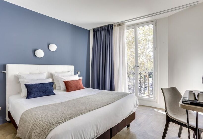 חדר סופריור, Courseine