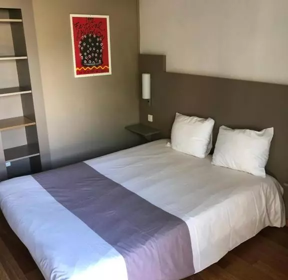 Quarto Estandar, Cristol
