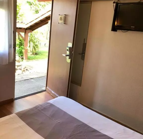 Quarto Estandar, Cristol