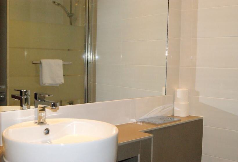 スタンダードトリプルルーム, D Amiens