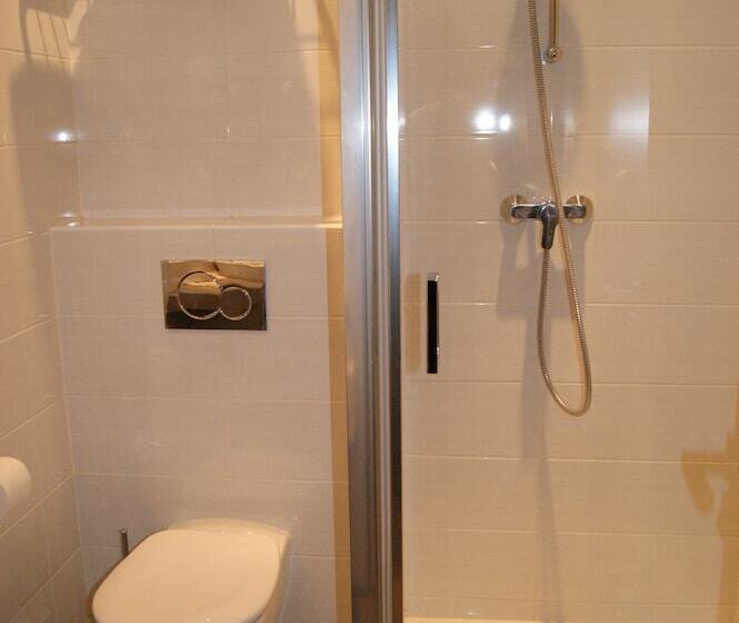 スタンダードルーム, D Amiens