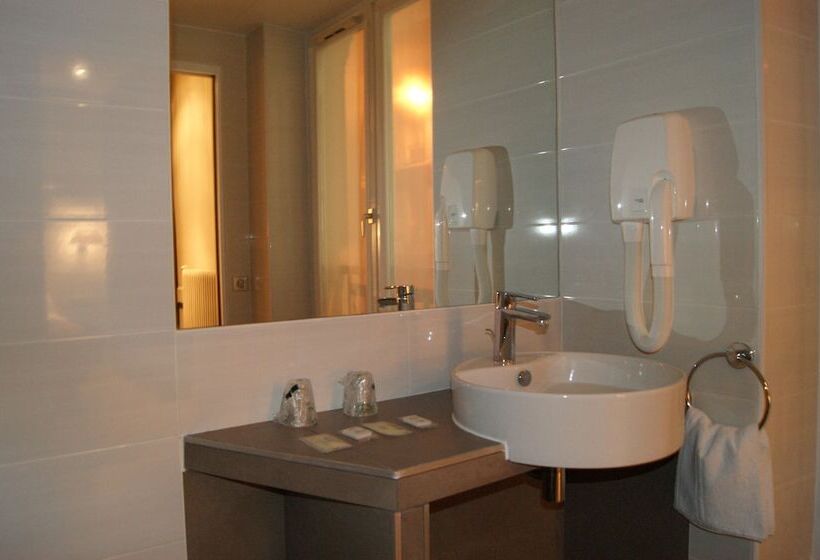 スタンダードルーム, D Amiens