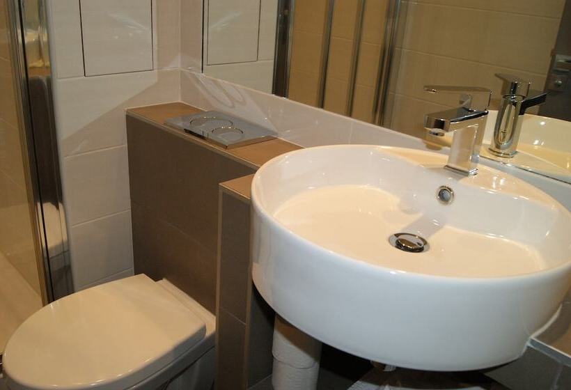 スタンダードルーム, D Amiens