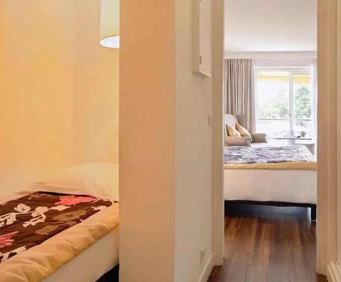 اتاق سوپریور سه تخته, Hôtel De Chiberta & Du Golf