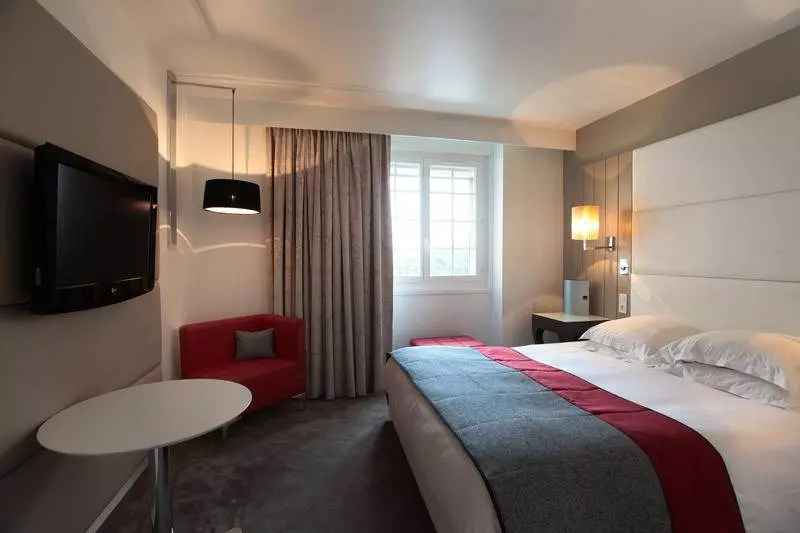 اتاق کلاب, Hôtel De Chiberta & Du Golf