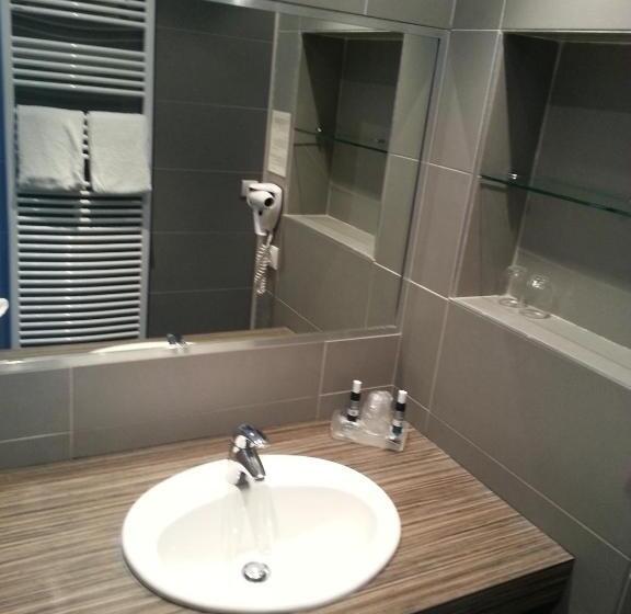 חדר קומפורט עם נוף לים, Family Golf