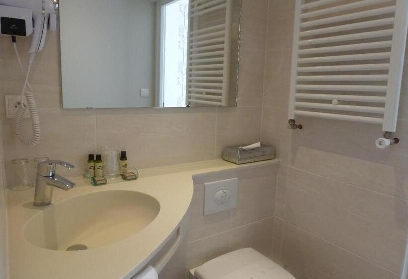 חדר קומפורט עם נוף לים, Family Golf