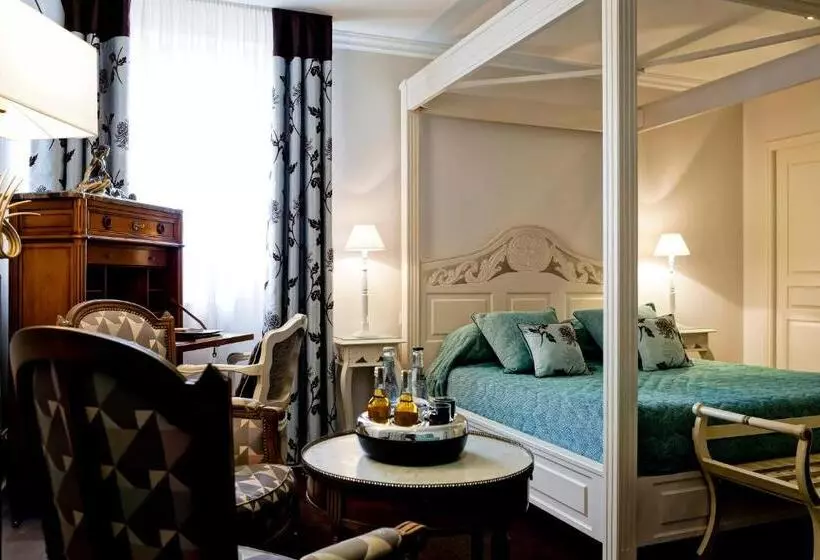 اتاق سوپریور سه تخته, Grand Hotel Des Terreaux