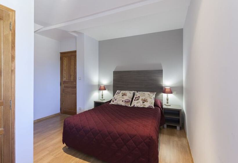 Номер Стандарт, Normandy Country Club