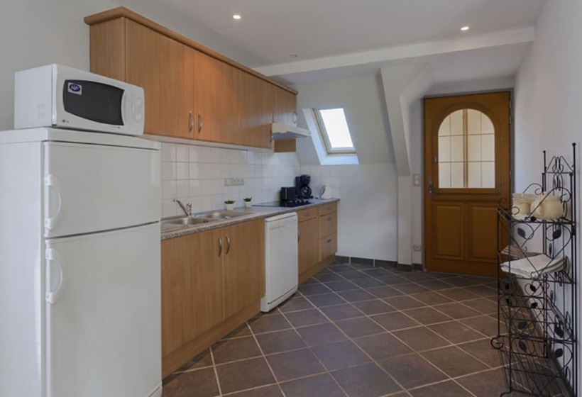 Апартаменты 3 Спальни, Normandy Country Club