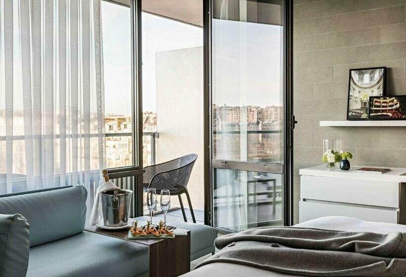 اتاق لوکس با چشمانداز, Pullman Paris Tour Eiffel