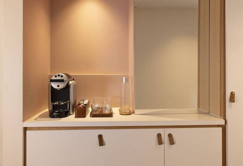 デラックスルーム, Chavanel